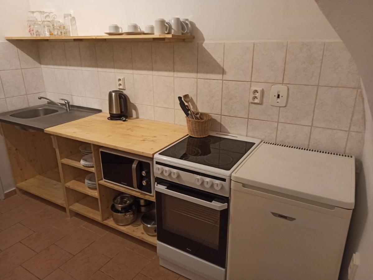 Apartmany Ziakova - Ubytovani Nove Hrady 111 エクステリア 写真
