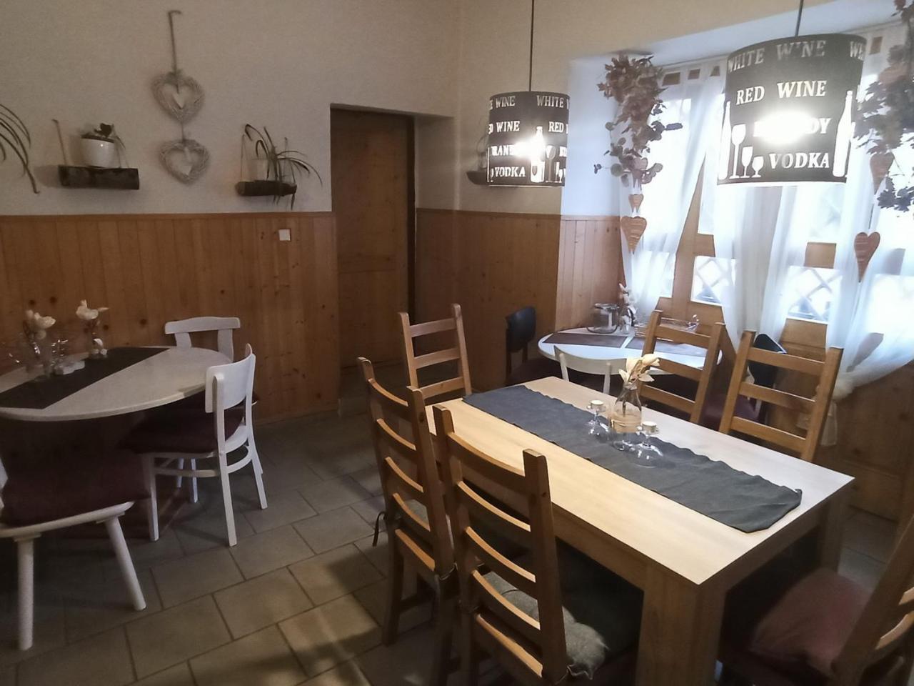Apartmany Ziakova - Ubytovani Nove Hrady 111 エクステリア 写真